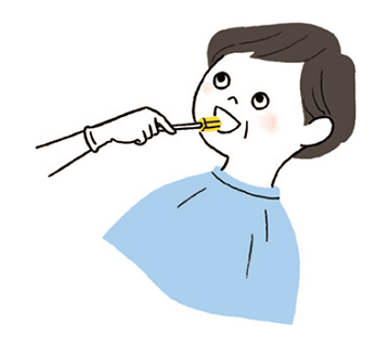 ③ 乾燥した汚れを湿潤させ、除去します。歯の汚れや舌苔は、歯ブラシ・舌ブラシなどで除去します。